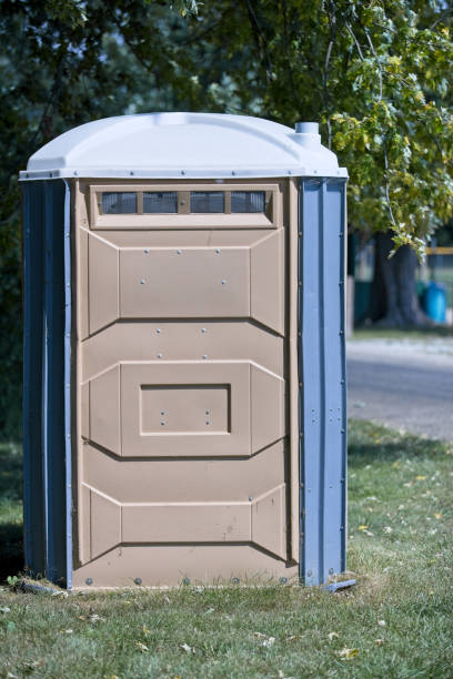 Best Event porta potty rental  in Mledgevle, IL