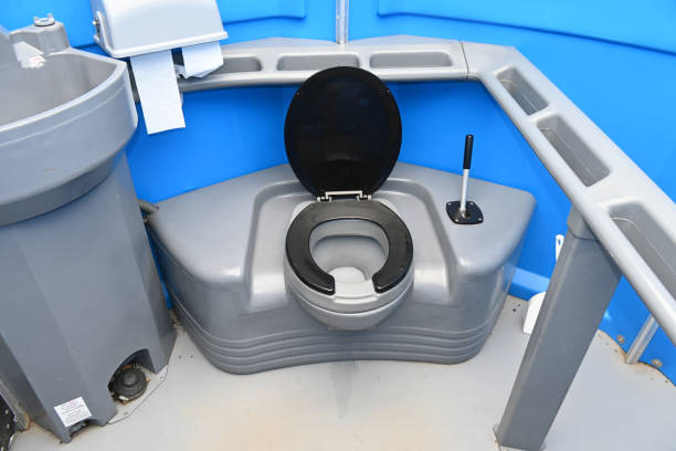 Best Portable restroom solutions  in Mledgevle, IL