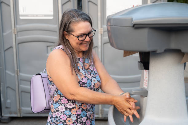 Best Event porta potty rental  in Mledgevle, IL